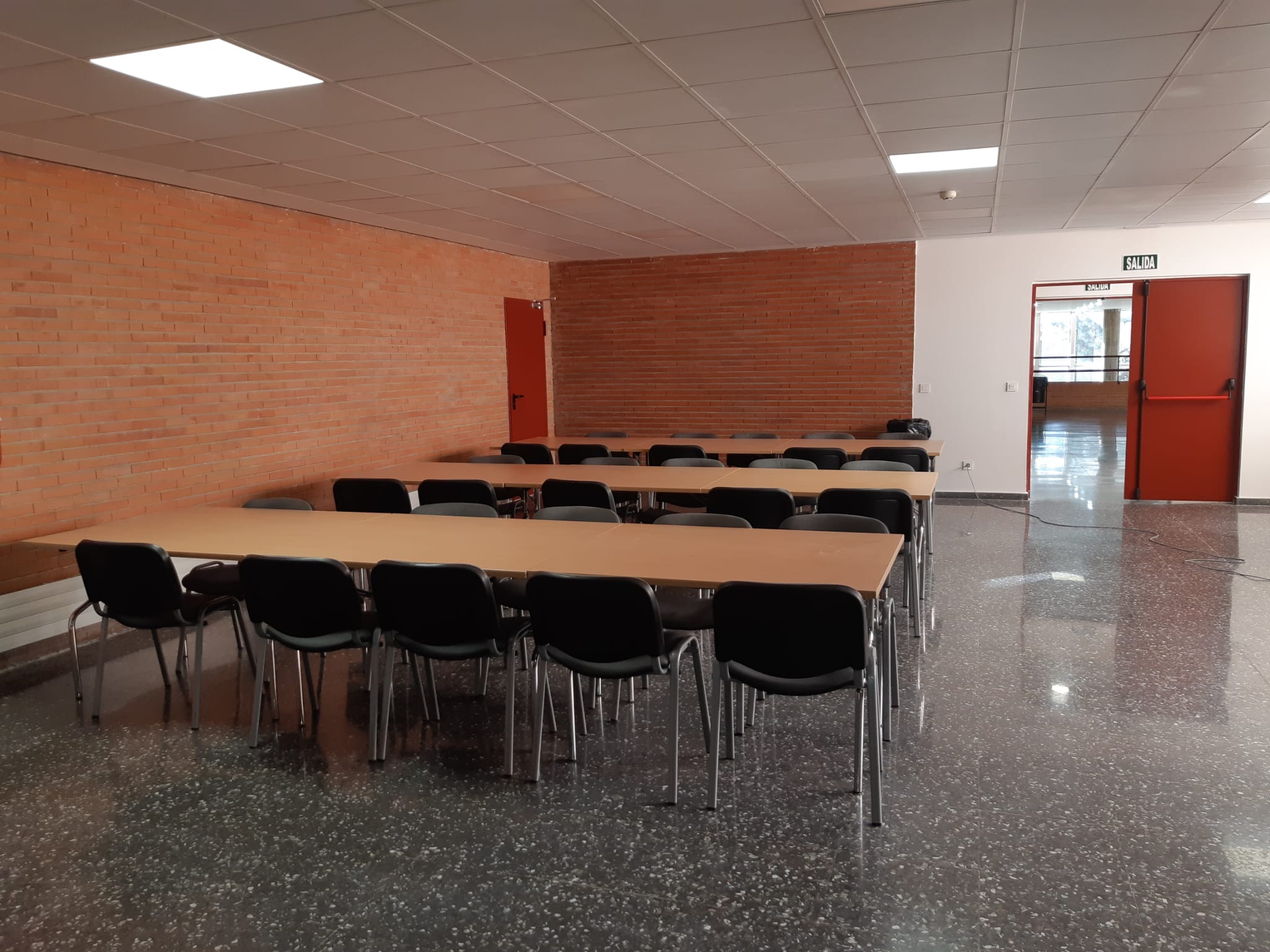 AVISO IMPORTANTE: 2ª edición del Curso de introducción en el manejo de las bases de datos jurídicas para alumnos TFG/TFM, alumnado en general y PDI (4 junio, 17.00-18.30 hs)